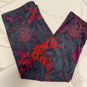 Fabletics capri leggings